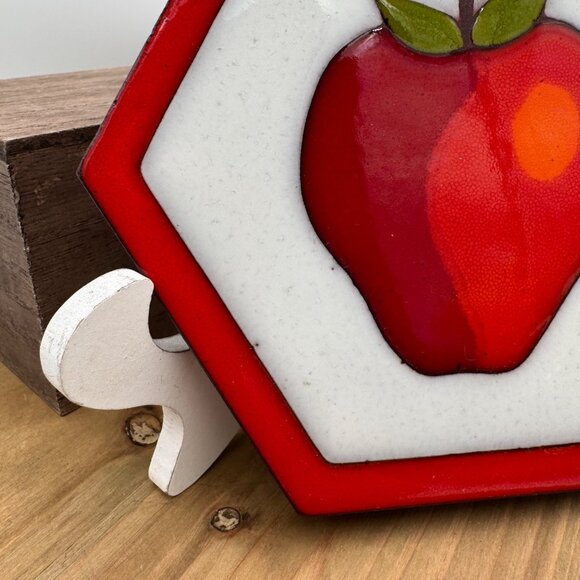 Vintage Hand Painted Apple Texeramics Quarry Tile Trivet - Picture 4 of 9